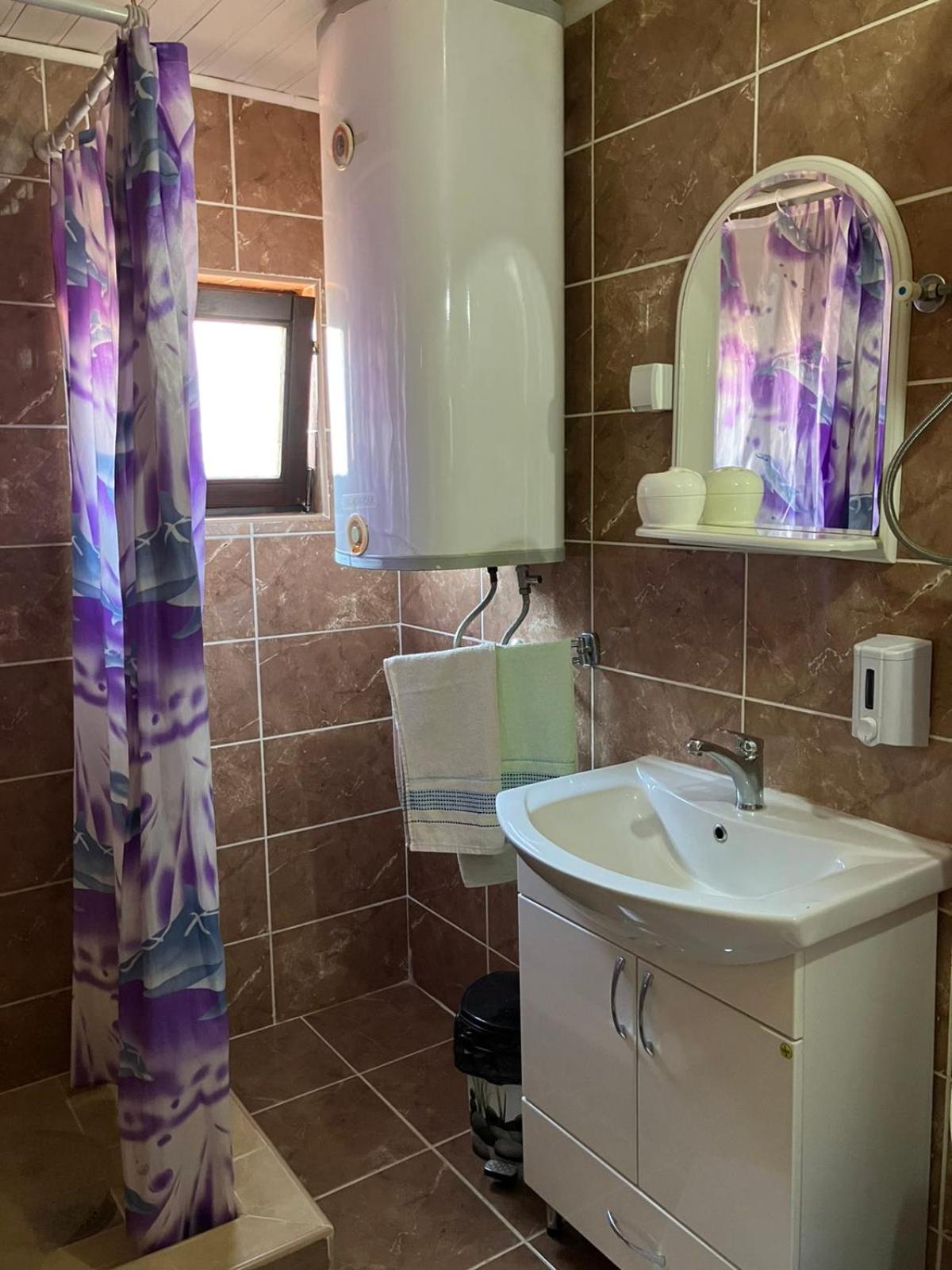Apartmani Rada 兹拉蒂博尔 外观 照片