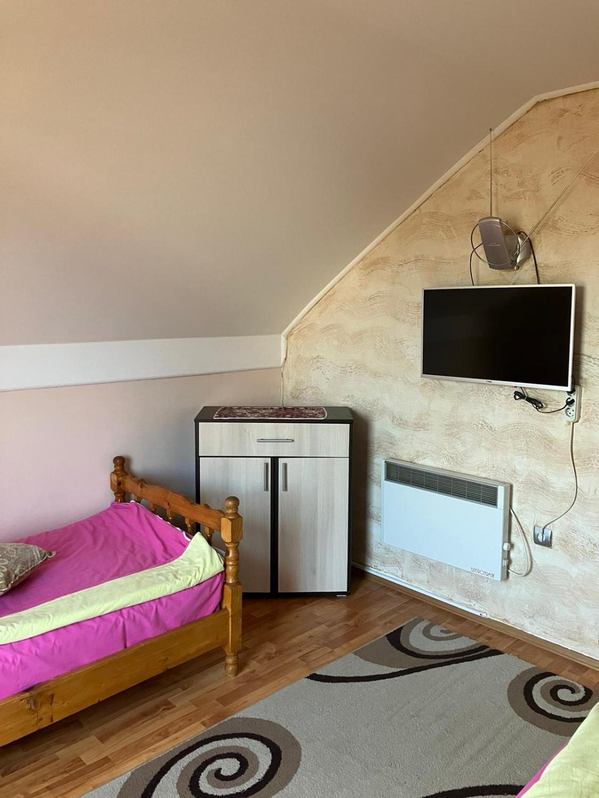 Apartmani Rada 兹拉蒂博尔 外观 照片