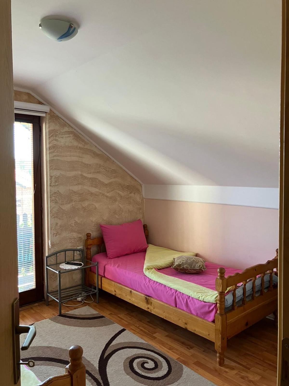 Apartmani Rada 兹拉蒂博尔 外观 照片